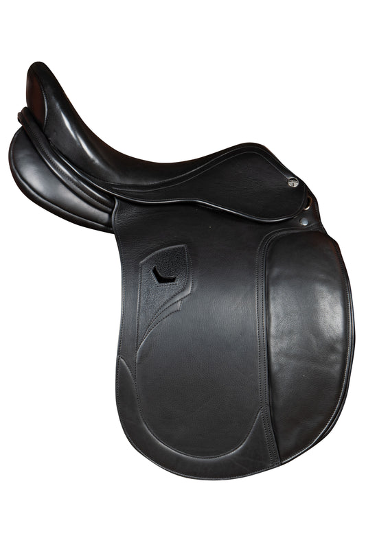 17" Black Tech-1 all purpose saddle