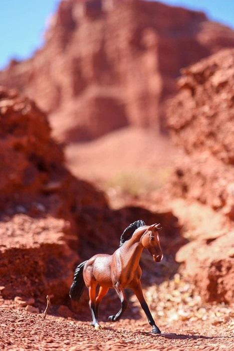 Breyer CollectA Thoroughbred Mare Bay