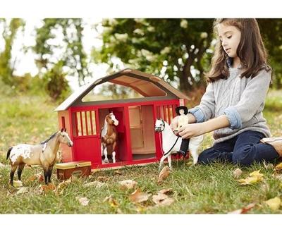 Breyer Wood Barn Deluxe