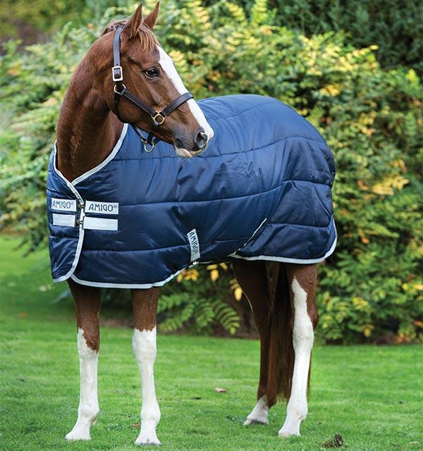 Navy Amigo Insulator 200g Medium Fill