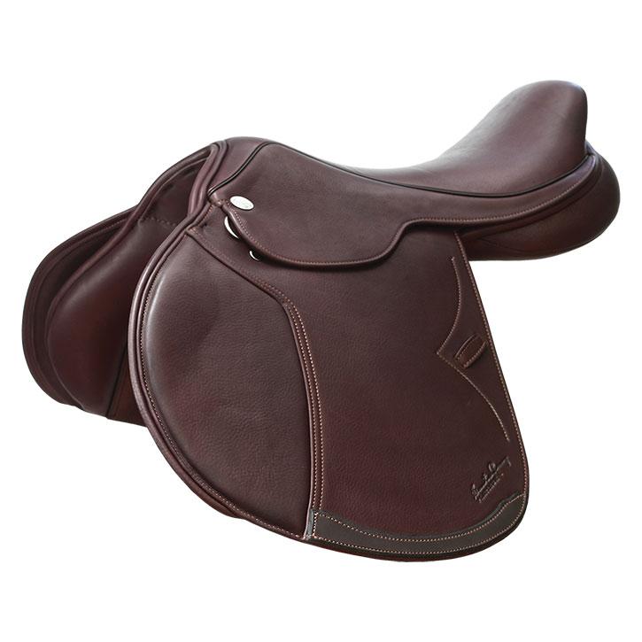 17.5" Black Jeninne Jumping Gentec System Santa Cruz Saddle