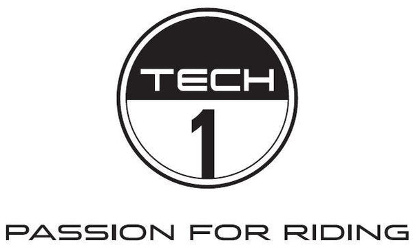 17" Black Tech-1 Jumping Saddle